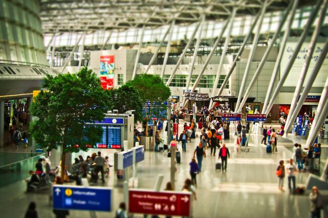 saguão de um aeroporto