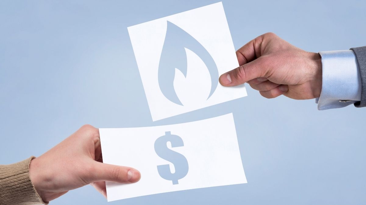 Ilustração do vale-gás mostra pessoa trocando uma nota de dinheiro por um cartão com o símbolo do gás