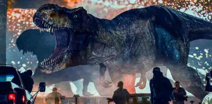 jurassic1 Cena do filme Jurassic World, em que dinossauro assusta pessoas