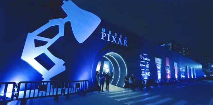 Entrada da exposição Mundo Pixar