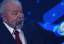 Lula é o novo presidente da República. Veja quais são as propostas dele para Economia lula durante discurso falando no microfone